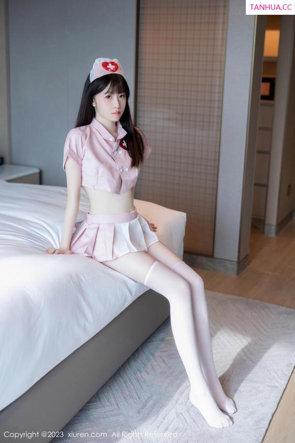   [XiuRen]高清写真图 2023.07.17 No.7090 林悠悠 白丝美腿第21张图片